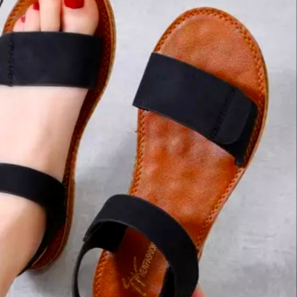 Woman sandals